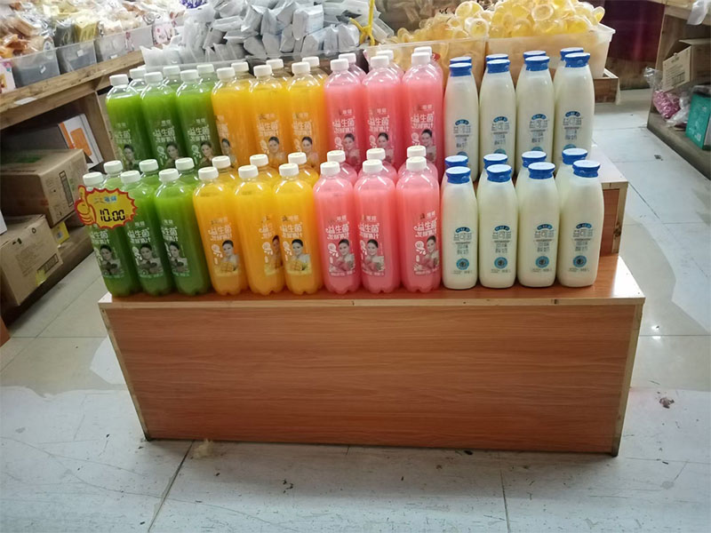 店肆面摆设图